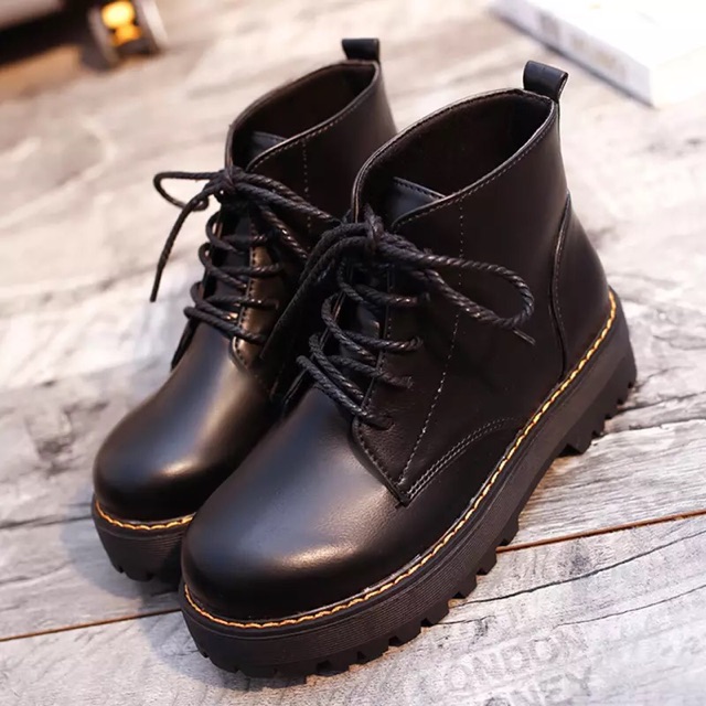 Giày ulzzang cao cổ dáng Martins đế 4cm mã A33
