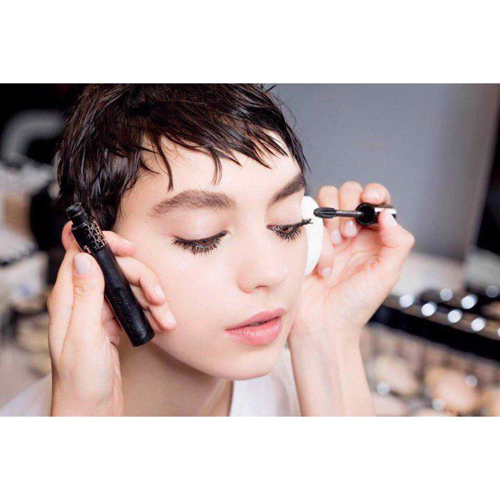 Mascara Làm Dài Và Dày Mi Diior Diiorshow Pump'N'Volume HD 090 Black Pump - 698 Nâu