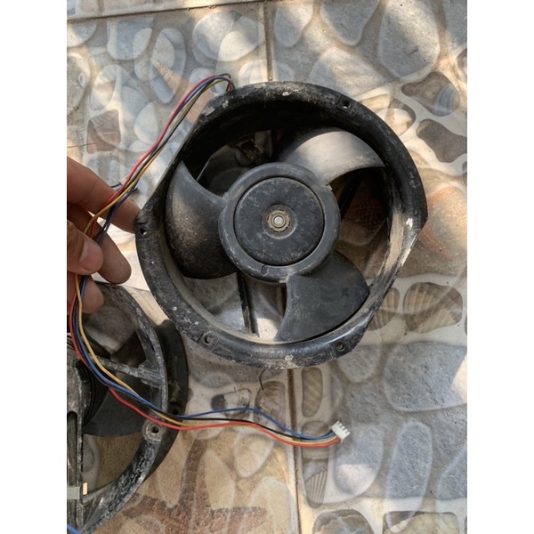 Quạt delta 48v 0.53A tròn 15cm