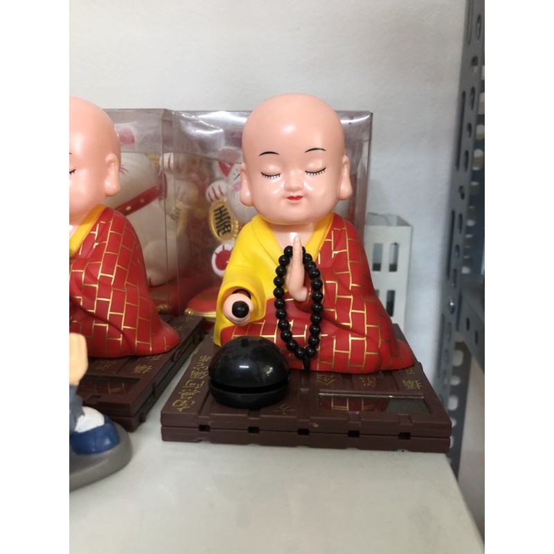 chưa tiểu gõ mõ chạy bằng năng lượng mặt trời