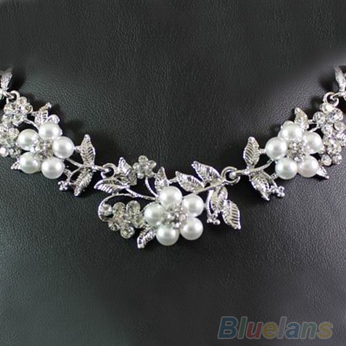 Bộ Dây Chuyền / Bông Tai Hình Hoa Đính Đá