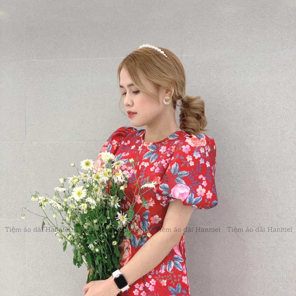 Áo dài cách tân nữ, họa tiết gấm hoa nổi - hoa nhí, cổ tròn tay bồng, áo dài cách tân màu đỏ - H1