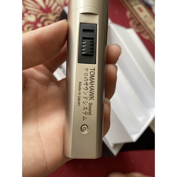Micro có dây tomahawk.Tiếng mic cực kì hay