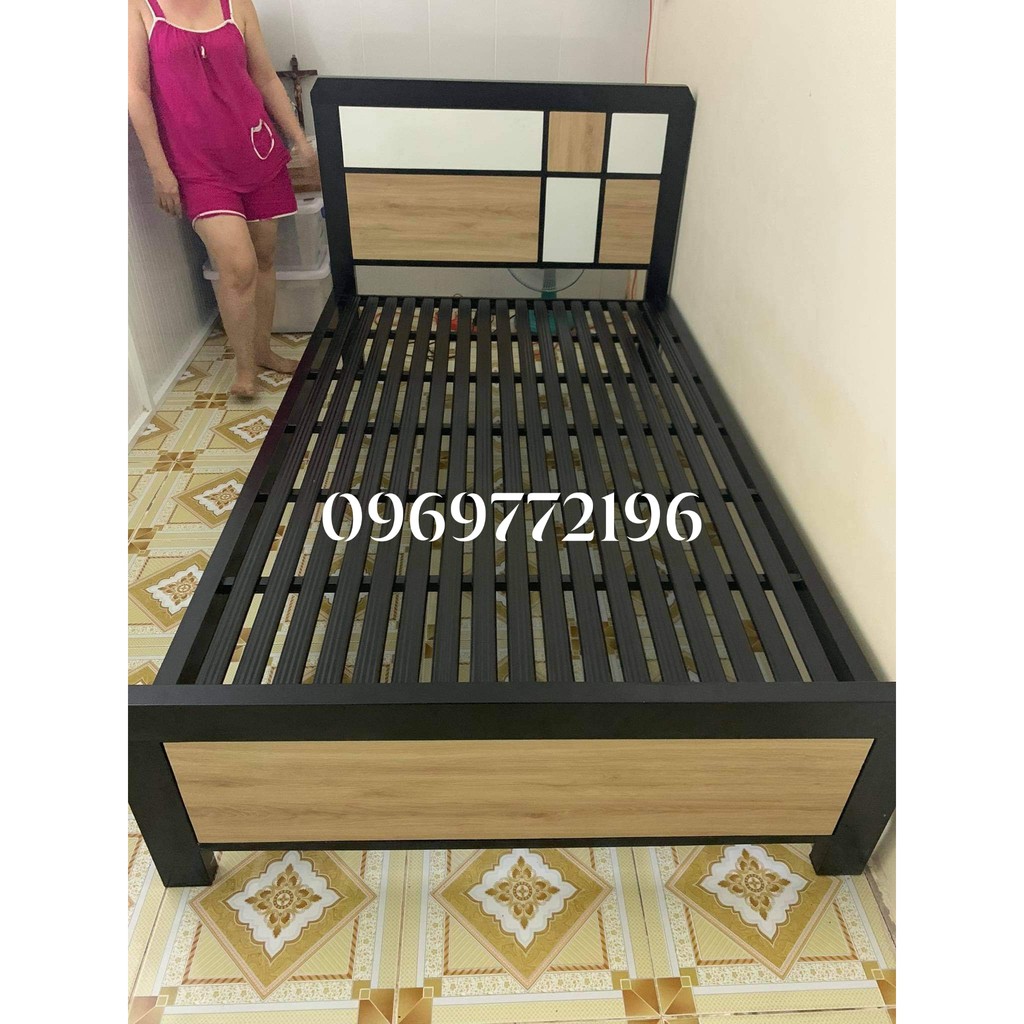 Giường sắt phối gỗ ( đã qua sử lí mối mọt) 1m2x2m bảo hành 2 năm- freeship nội thành Hồ Chí Minh