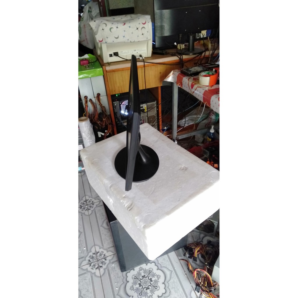 MÀN HÌNH 19IN SAMSUNG LED FULL HD LOẠI MỎNG KÈM DÂY NGUỒN VÀ DÂY VGA | BigBuy360 - bigbuy360.vn