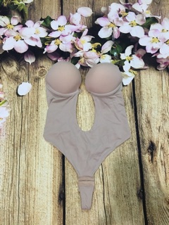 💃Bộ body mặc váy hở lưng