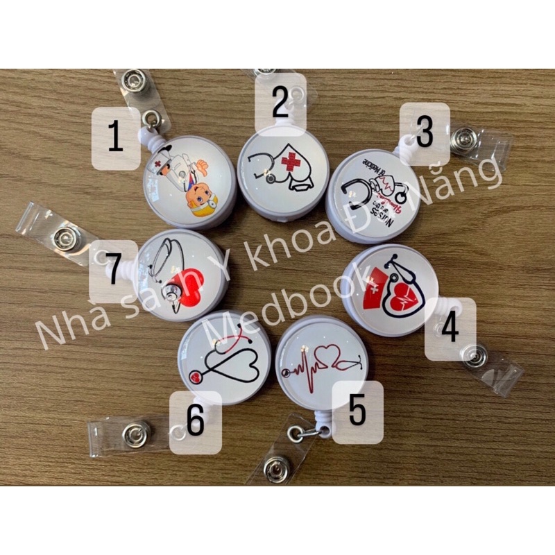 Móc, Kẹp Đeo Thẻ Bảng Tên YoYo Dây Rút Co Giãn loại Cao Cấp kèm Túi Đựng - Mẫu mã đa dạng
