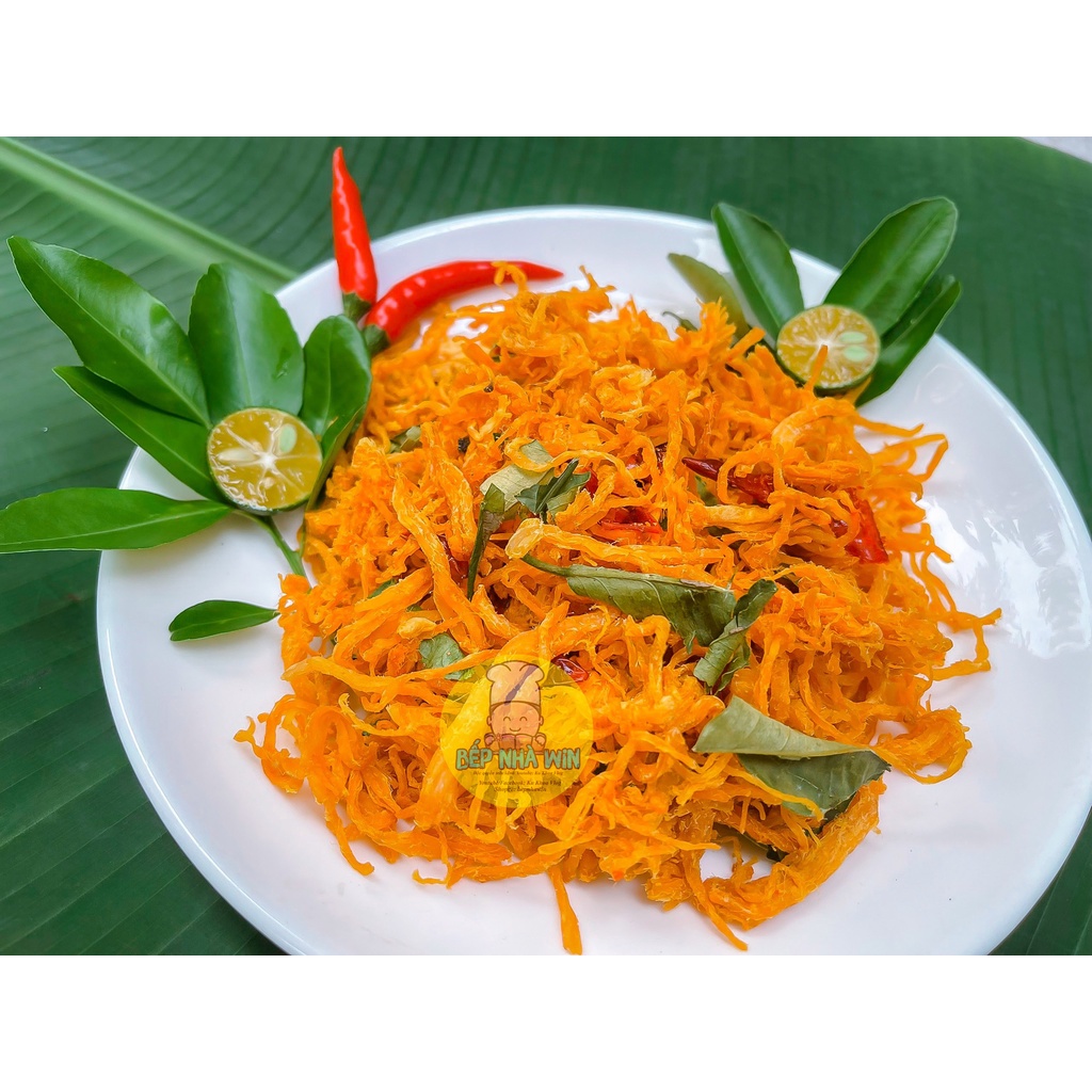 [Mã GROXUAN1 giảm 8% đơn 150K] Khô Gà Lá Chanh 400gr - Bếp Nhà Win ( Ku Khoa Vlog ) | BigBuy360 - bigbuy360.vn