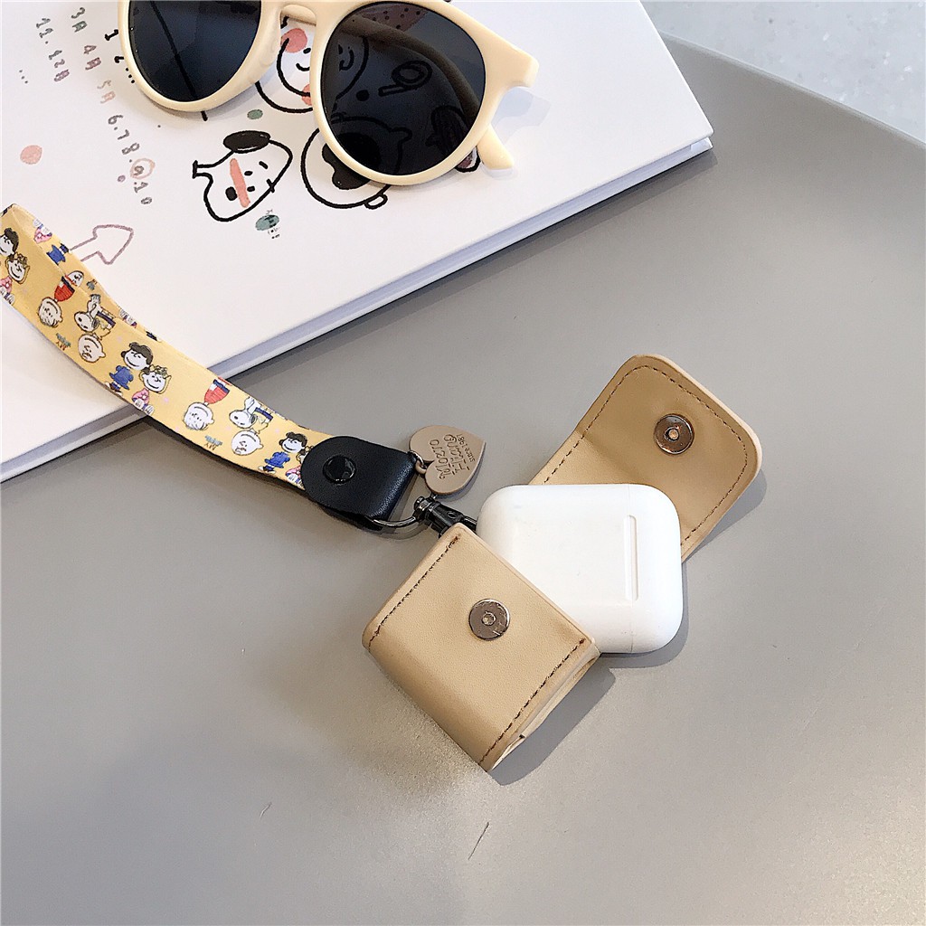 Vỏ bảo vệ hộp sạc tai nghe AirPods Pro AirPods 1 AirPods 2 bằng da kèm móc khóa