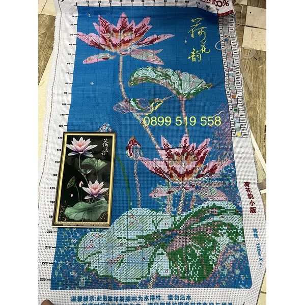Tranh thêu chữ thập hoa sen THÊU KÍN