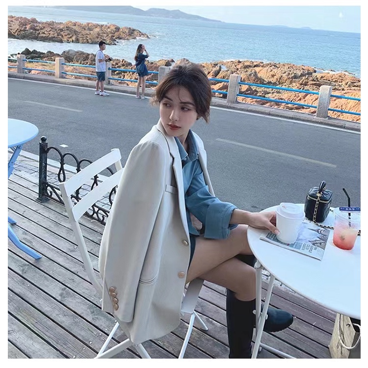 Áo Blazer nữ khuy kim loại phong cách Hàn Quốc