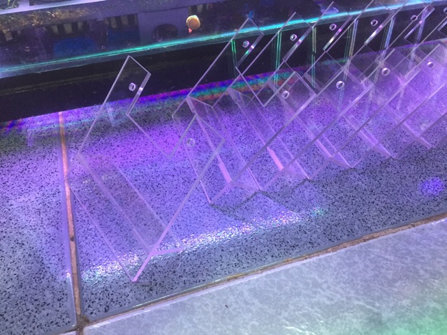 Chân đèn chế mica