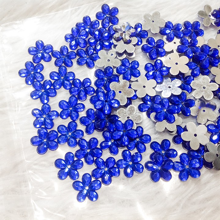10 Hạt đá bông mai nhựa acrylic 3d kết áo lấp lánh size 0.9cm