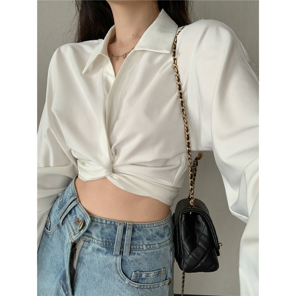 Áo sơ mi trắng tay dài croptop hở bụng cổ V rốn cột dây sau lưng cổ polo ulzzang