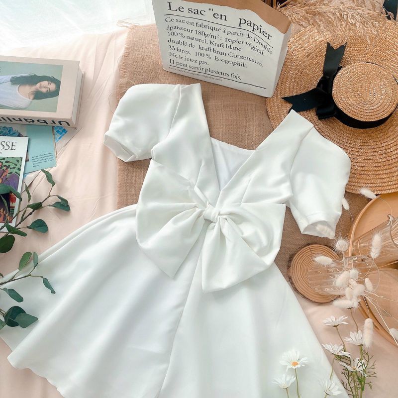 Đầm dự tiệc trắng xòe nơ lưng to Cindy Ngắn | BigBuy360 - bigbuy360.vn