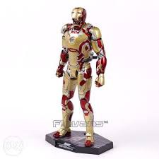 Mô hình đồ chơi Iron Man Mark 42 mk 42 vàng hãng hochoi Haocaitoy - Avengers