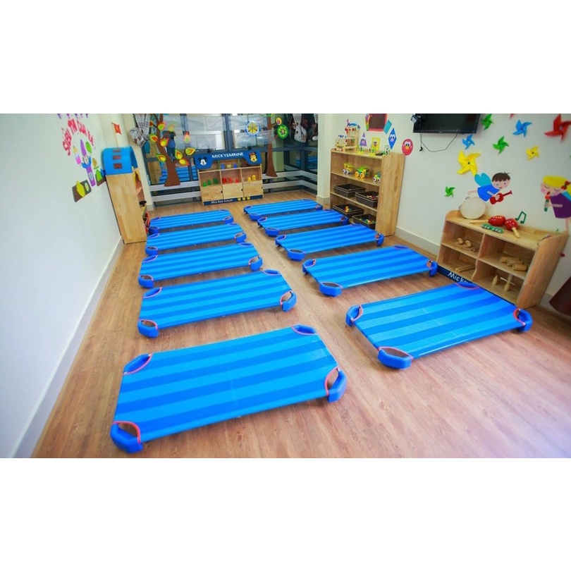 Giường lưới mầm non chân vuông siêu thoáng cho bé yêu loại 1 nan chống chống võng cong