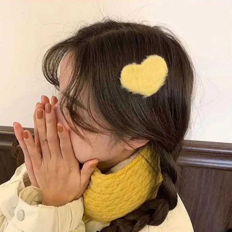 Kẹp tóc hình trái tim lông xù màu kẹo ngọt thời trang Hàn Quốc cho nữ