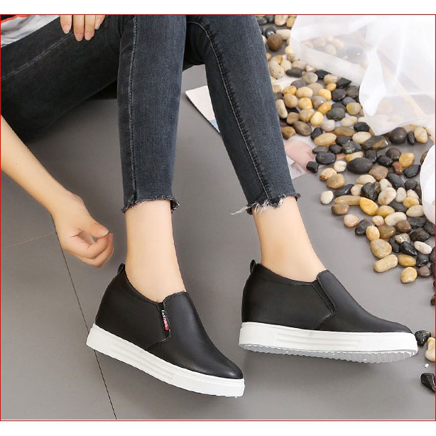 CÓ SẴN MÀU TRẮNG SIZE 37 A92 giầy lười kiểu dáng thể thao độn đế da cực mềm;,