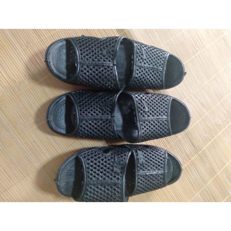 Dép tổ ong đen size 42,43,44,45,46