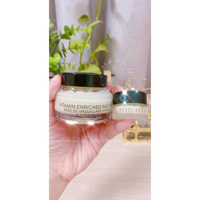 Kem lót Bobbi Brown thần thánh.