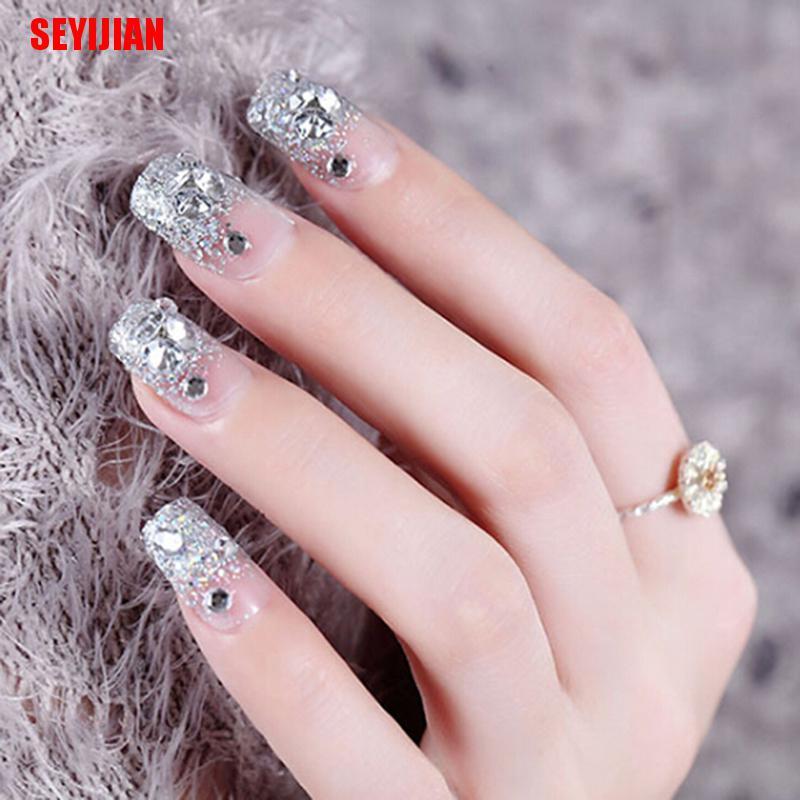 Bộ 24 Móng Tay Giả Màu Trắng Bạc Bằng Acrylic Toàn Diện