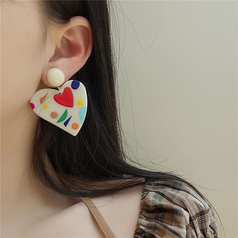 1 Đôi Bông Tai Acrylic Trong Suốt Hình Trái Tim Nhiều Màu Dành Cho Nữ