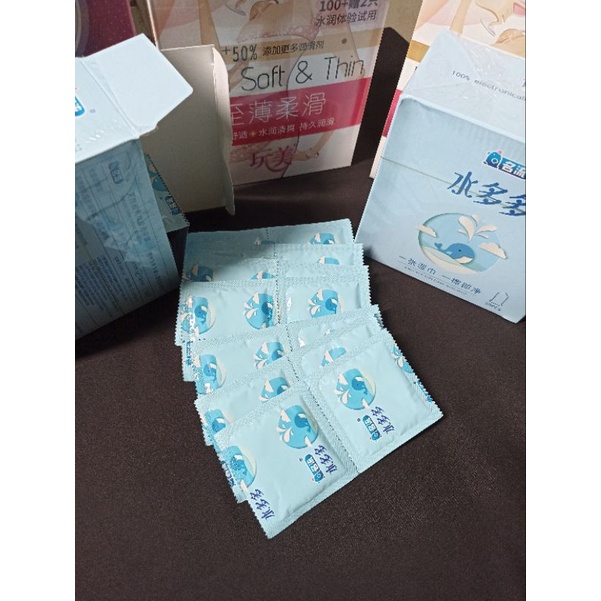 Bao Cao Su Cá Heo Nhiều Gel Nước Hộp Nhỏ ( 50 Cái )