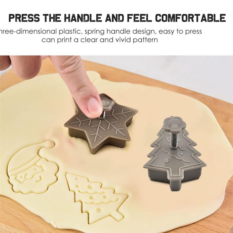 Set 4 khuôn nhựa làm bánh quy họa tiết bông tuyết 3D đáng yêu