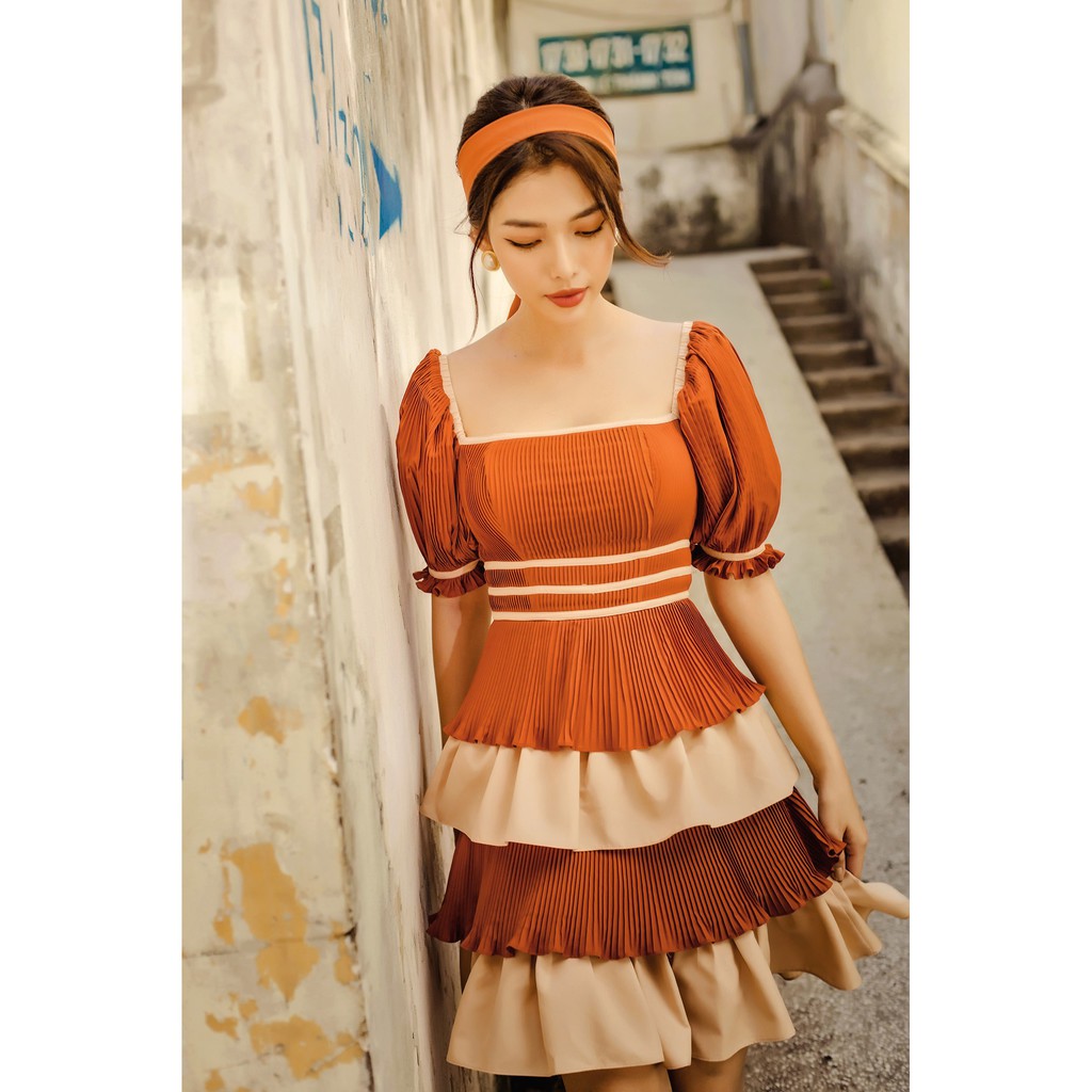 [Mã SKAMSALEP6 giảm 10% tối đa 100K đơn 150K] SÒ VINTAGE - CALIO Đầm xếp ly nhiều tầng phối màu | BigBuy360 - bigbuy360.vn