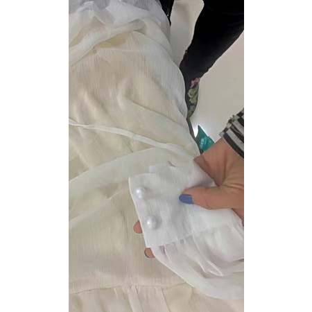 Váy voan trắng cổ V, đầm nhún bèo đuôi cá điệu đà Hàn Quốc mùa hè