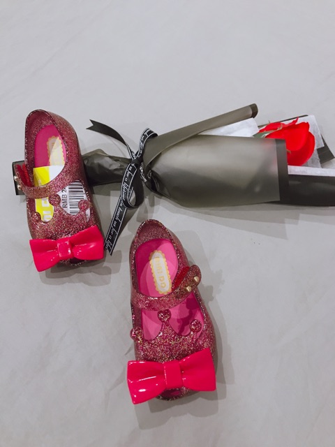 Giầy nhựa thơm mini DD | BigBuy360 - bigbuy360.vn