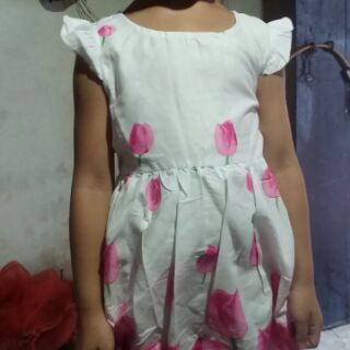 Váy tk bé hiệu kata