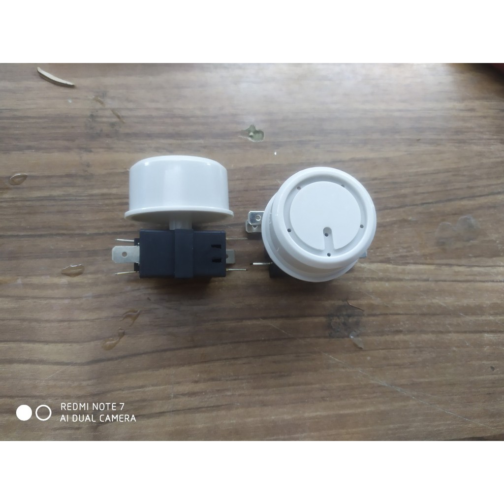 Công tắc quạt hơi nước