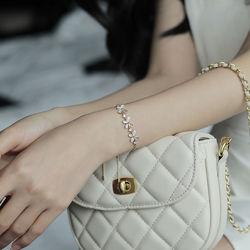 Vòng Tay Đính Đá Opal Có Thể Điều Chỉnh Họa Tiết Bướm Xinh Xắn Cho Nữ