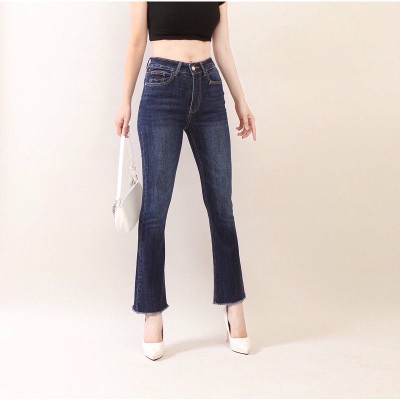 Quần Jean Nữ Ống Loe Cạp Cao co giãn cơ bản Trơn Gấu Tua  CT JEANS