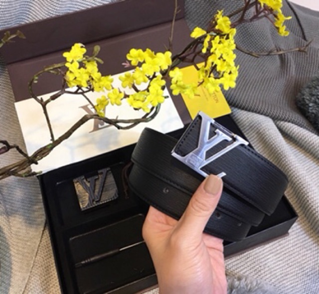 Thắt lưng LV
