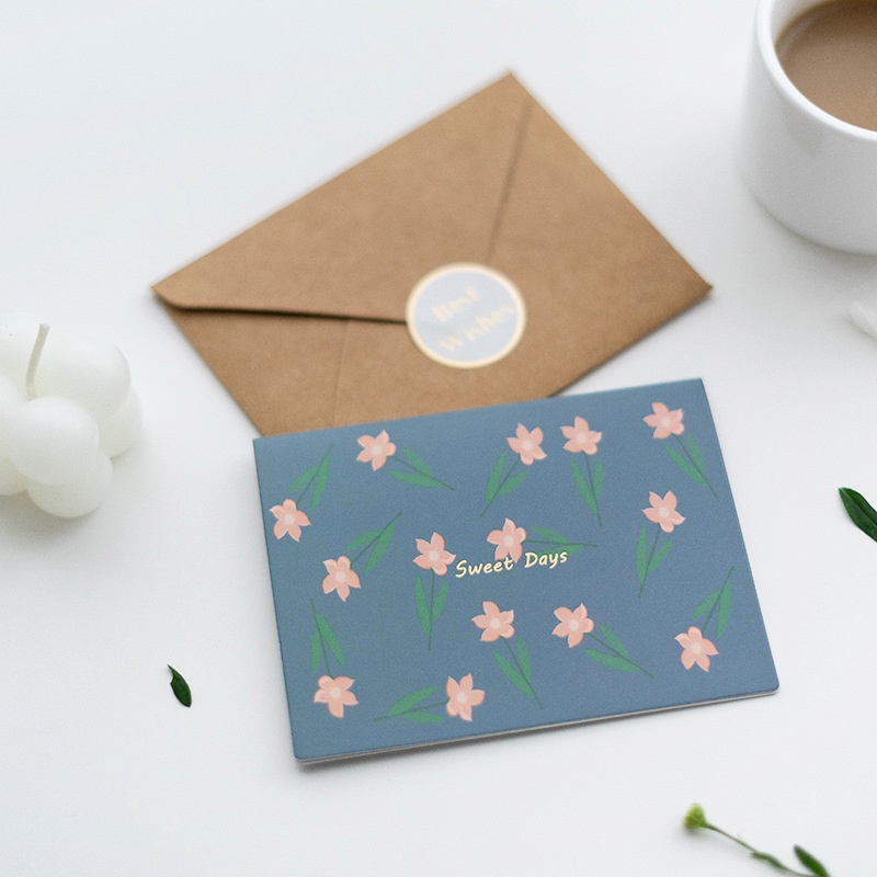 THIỆP PHONG CÁCH RETRO IN HOA NHẸ NHÀNG PHỐI MÀU ĐẸP NỔI BẬT KÈM BÌA THƯ VÀ CON DẤU DÁN