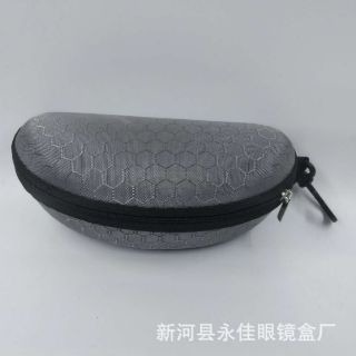 Hộp đựng mắt kính ( tặng khăn lau kính)