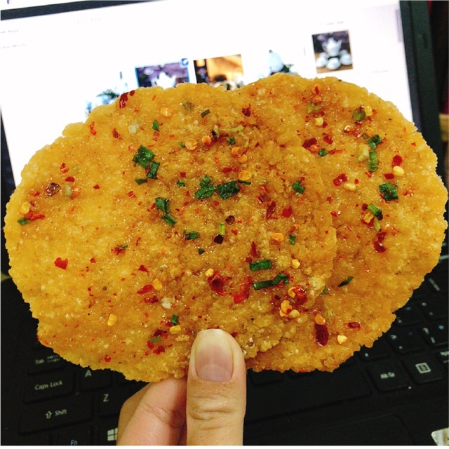 10 bịch cơm cháy nước mắm hành