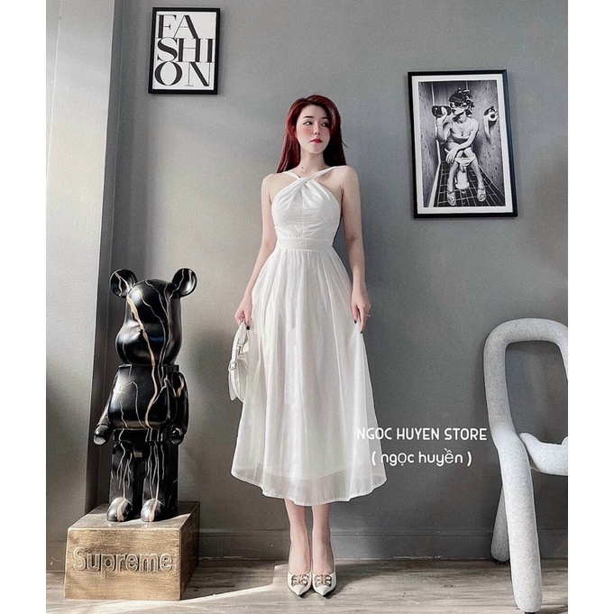 Váy maxi cổ yếm voan dài