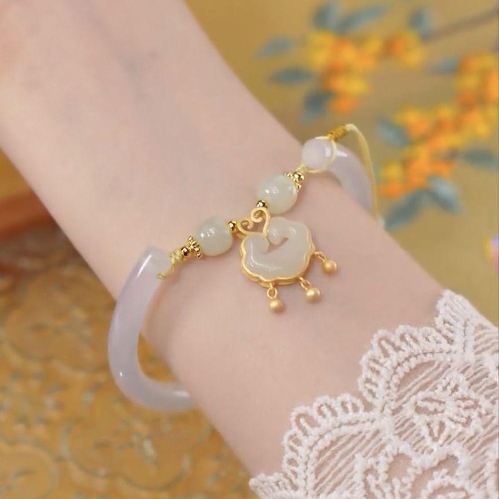 Vòng Tay Chuỗi Hạt Đá Ngọc Bích May Mắn Phong Cách Trung Hoa Cổ Điển Cho Nữ
