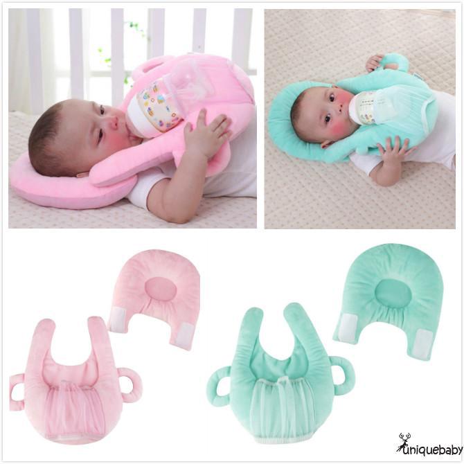Set gối nằm chống dẹt đầu khi nằm và gối đệm hỗ trợ giữ bình sữa cho bé