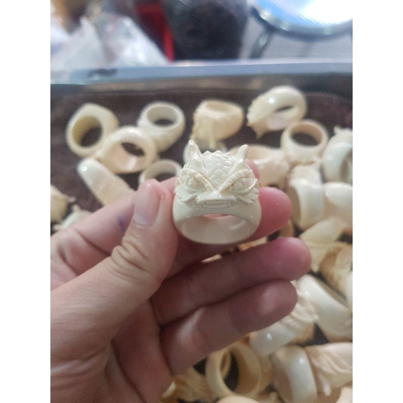 Nhẫn khắc rồng mỹ nghệ cho Nam