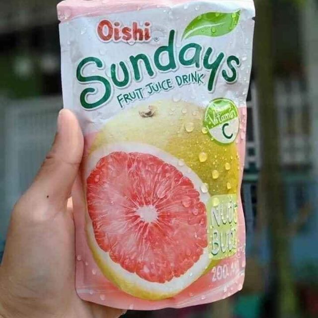 Thùng 10 bịch 4 vị.💁‍♀️Nước Oishi uống mát, ngon, nhỏ gọn, tiện lợi, giá vô cùng RẺ, an toàn nữa ạ.
