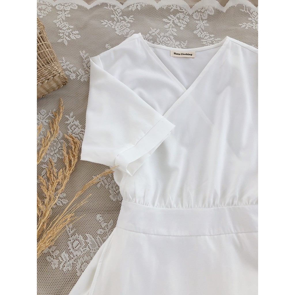 Đầm trắng đắp chéo xinh xắn | BigBuy360 - bigbuy360.vn