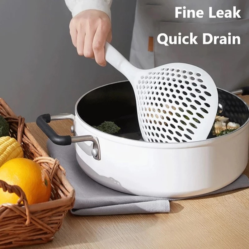 1 muỗng múc canh có lỗ lọc bằng nylon màu sắc ngẫu nhiên