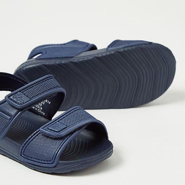 Sandal cho bé