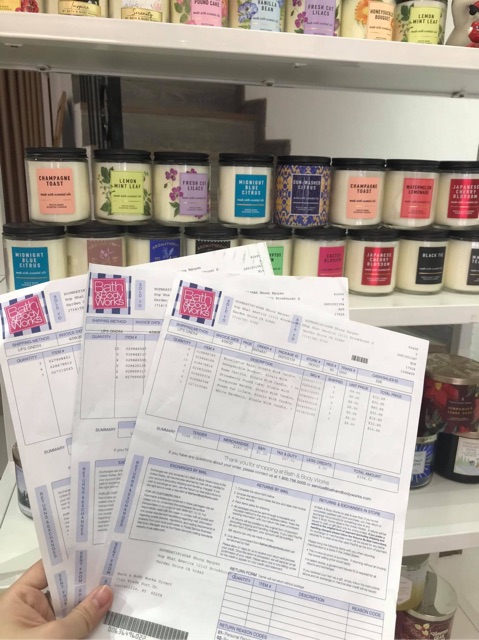 Nến thơm Bath and body works size medium single wick 198gr