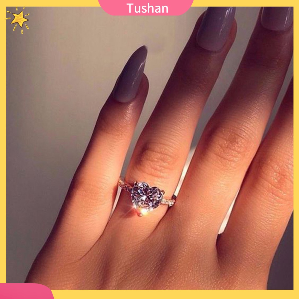 Nhẫn Đính Hôn Dát Đá Zircon Hình Trái Tim Sang Trọng Bắt Mắt